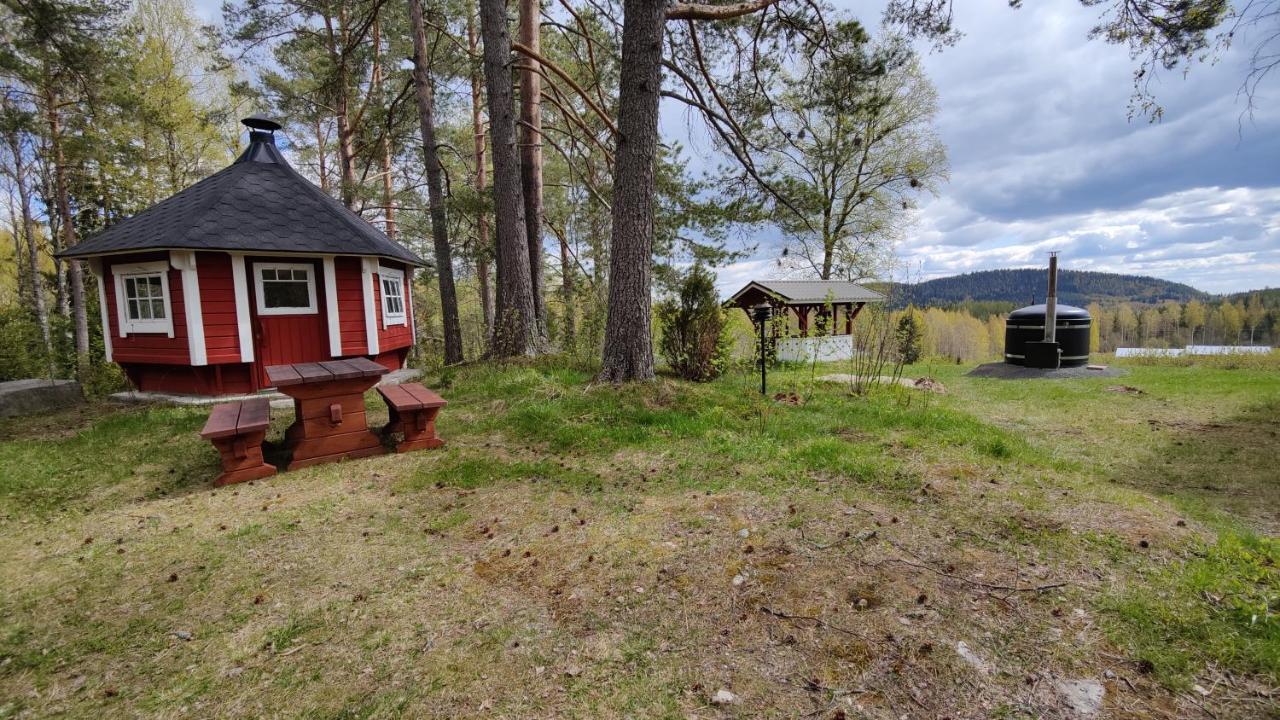 Maatilamatkailu Janisvaara Kolinkylä Exterior foto