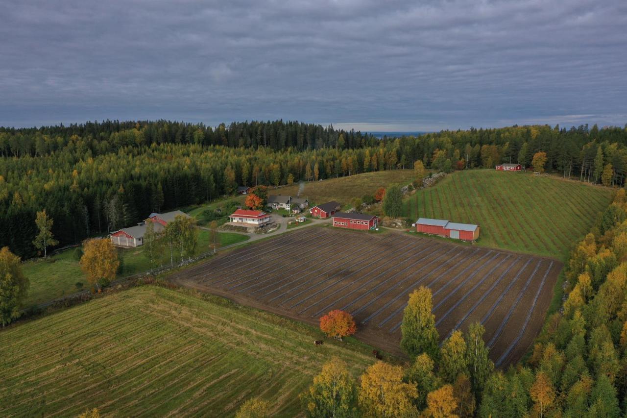 Maatilamatkailu Janisvaara Kolinkylä Exterior foto