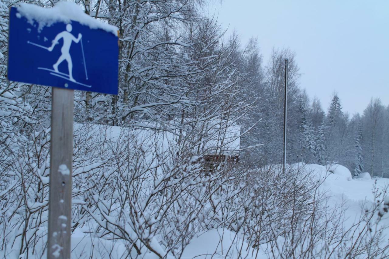 Maatilamatkailu Janisvaara Kolinkylä Exterior foto